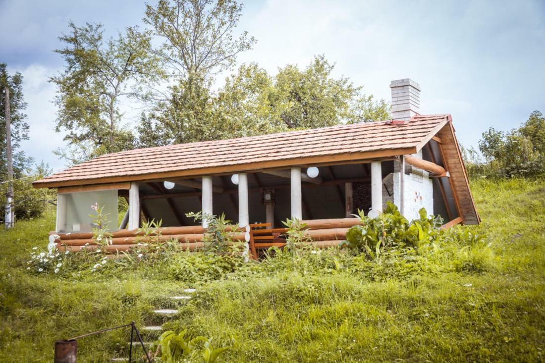 Садиба Під Гострою Ždenijevo Exteriér fotografie